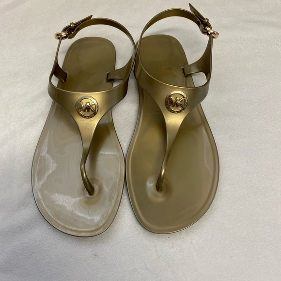 Michael Kors Women’s 10 M Gold PVC Single Strap Sandals - VGUC - Picture 3 of 13